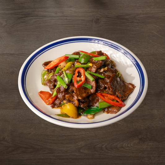 ⭐ Sautéed Black Pepper Beef with Bell Pepper & Leek